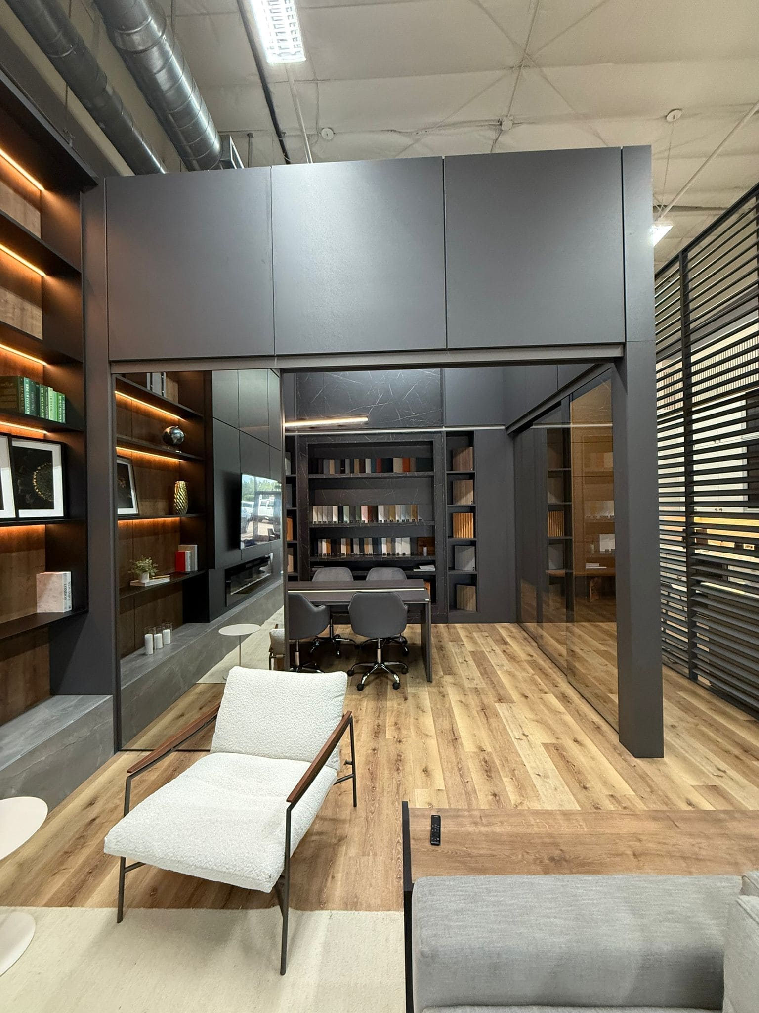 Finger Sarasota showroom